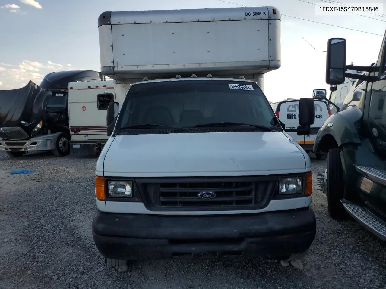 2007 Ford Econoline E450 Super Duty Cutaway Van VIN: 1FDXE45S47DB15846 Lot: 69620284