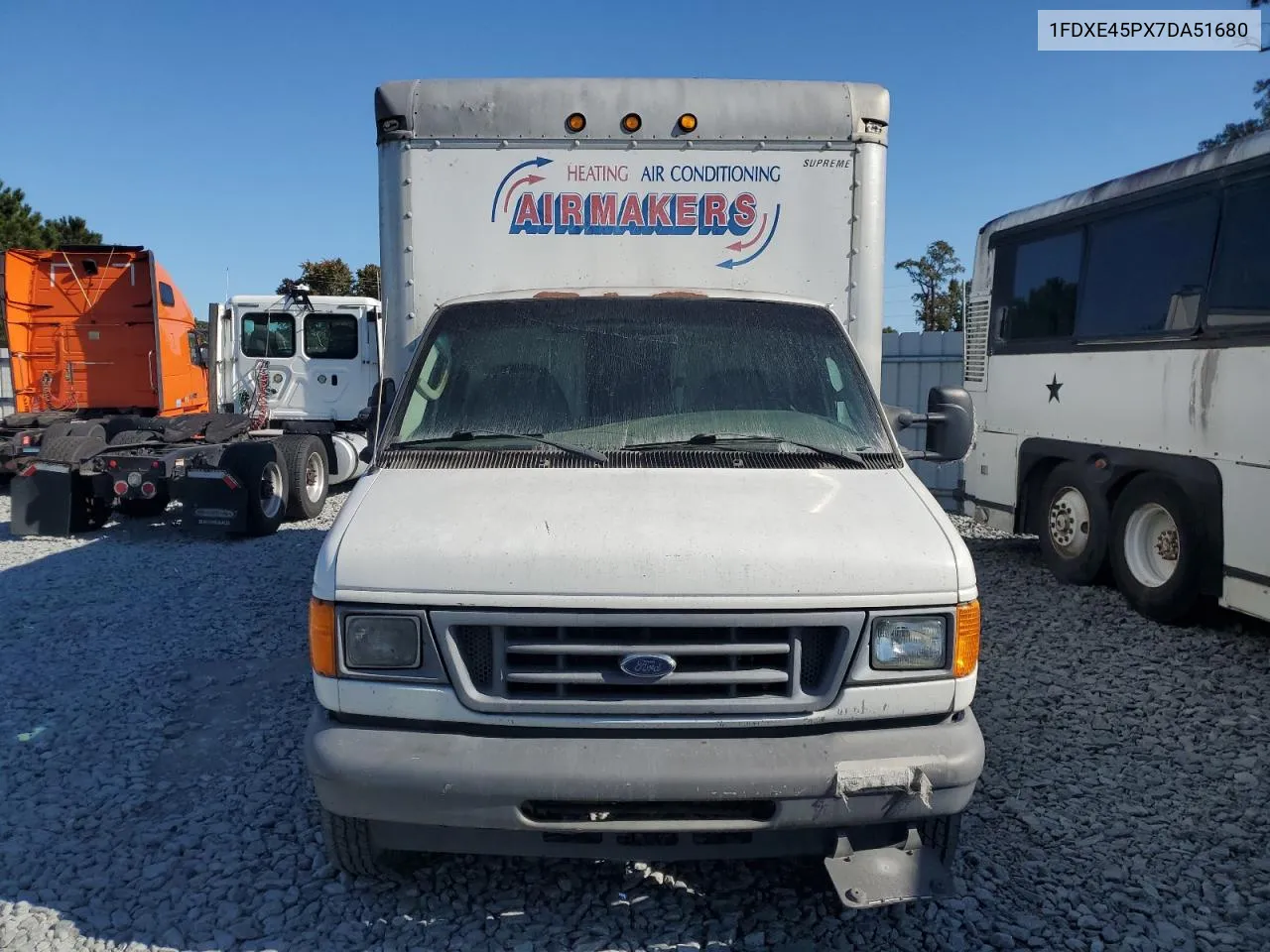 2007 Ford Econoline E450 Super Duty Cutaway Van VIN: 1FDXE45PX7DA51680 Lot: 75992364