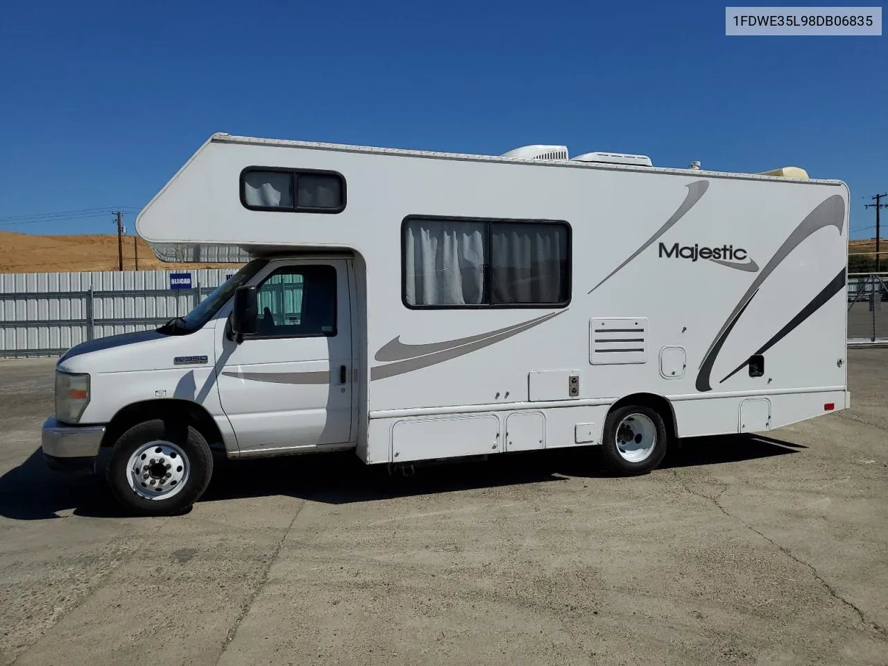 2008 Ford Econoline E350 Super Duty Cutaway Van VIN: 1FDWE35L98DB06835 Lot: 67274364