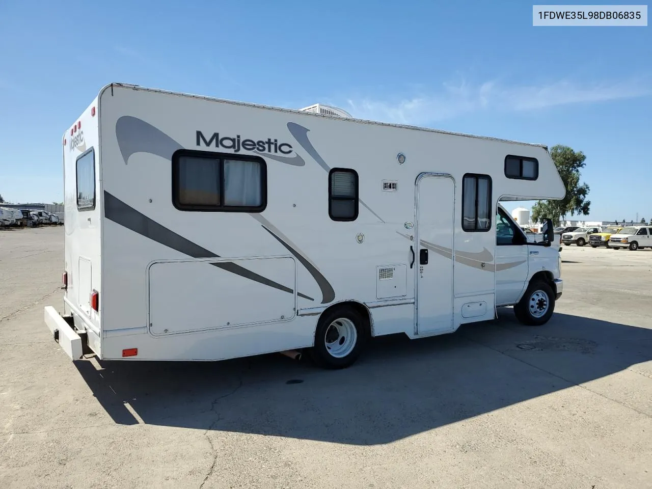 2008 Ford Econoline E350 Super Duty Cutaway Van VIN: 1FDWE35L98DB06835 Lot: 67274364