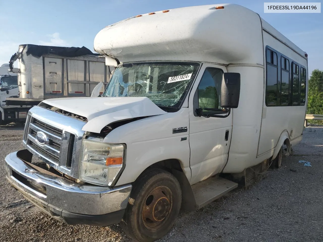 2009 Ford Econoline E350 Super Duty Cutaway Van VIN: 1FDEE35L19DA44196 Lot: 58311824