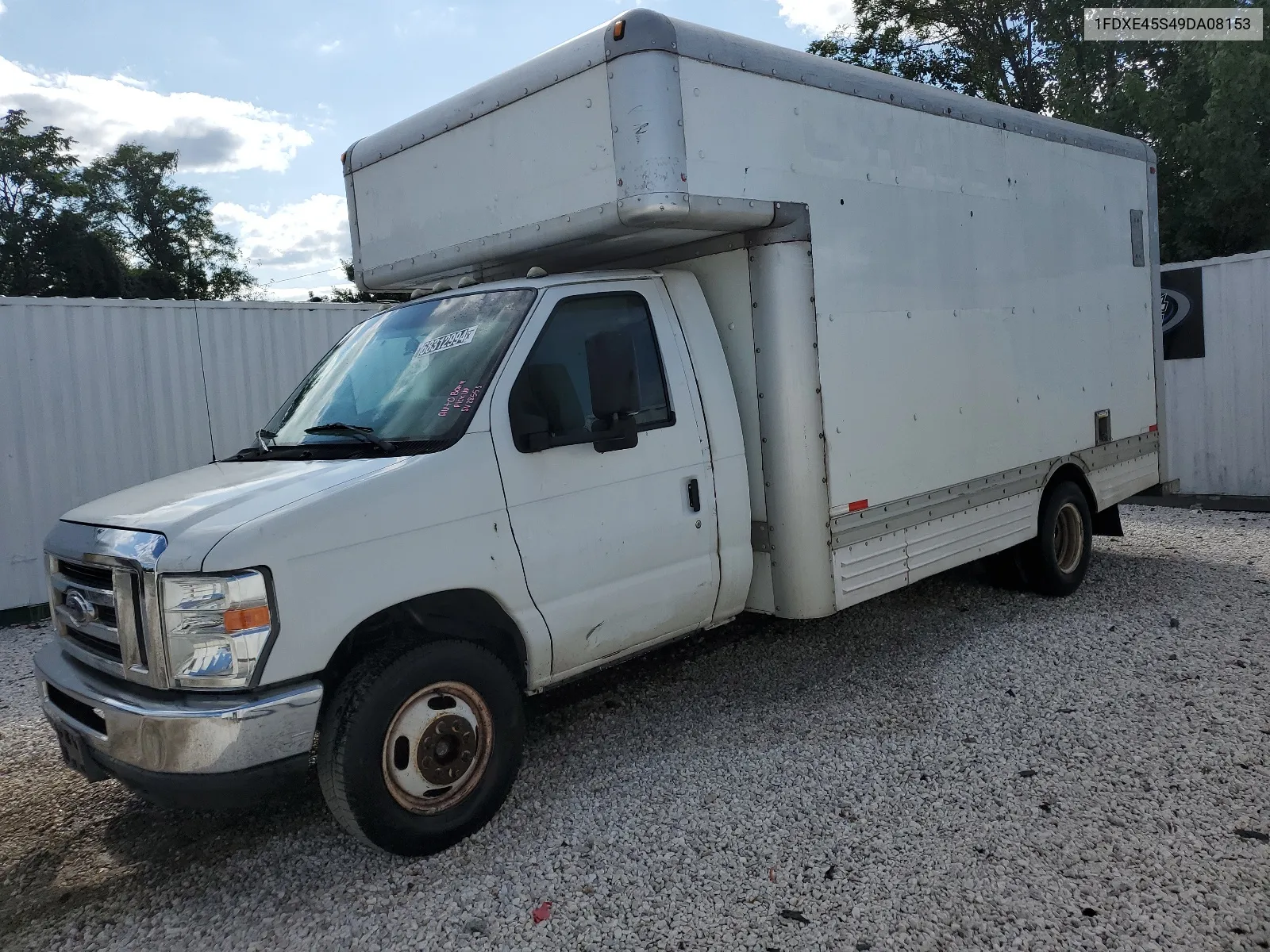 2009 Ford Econoline E450 Super Duty Cutaway Van VIN: 1FDXE45S49DA08153 Lot: 68312994