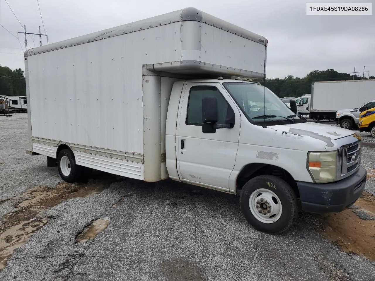 2009 Ford Econoline E450 Super Duty Cutaway Van VIN: 1FDXE45S19DA08286 Lot: 69894814