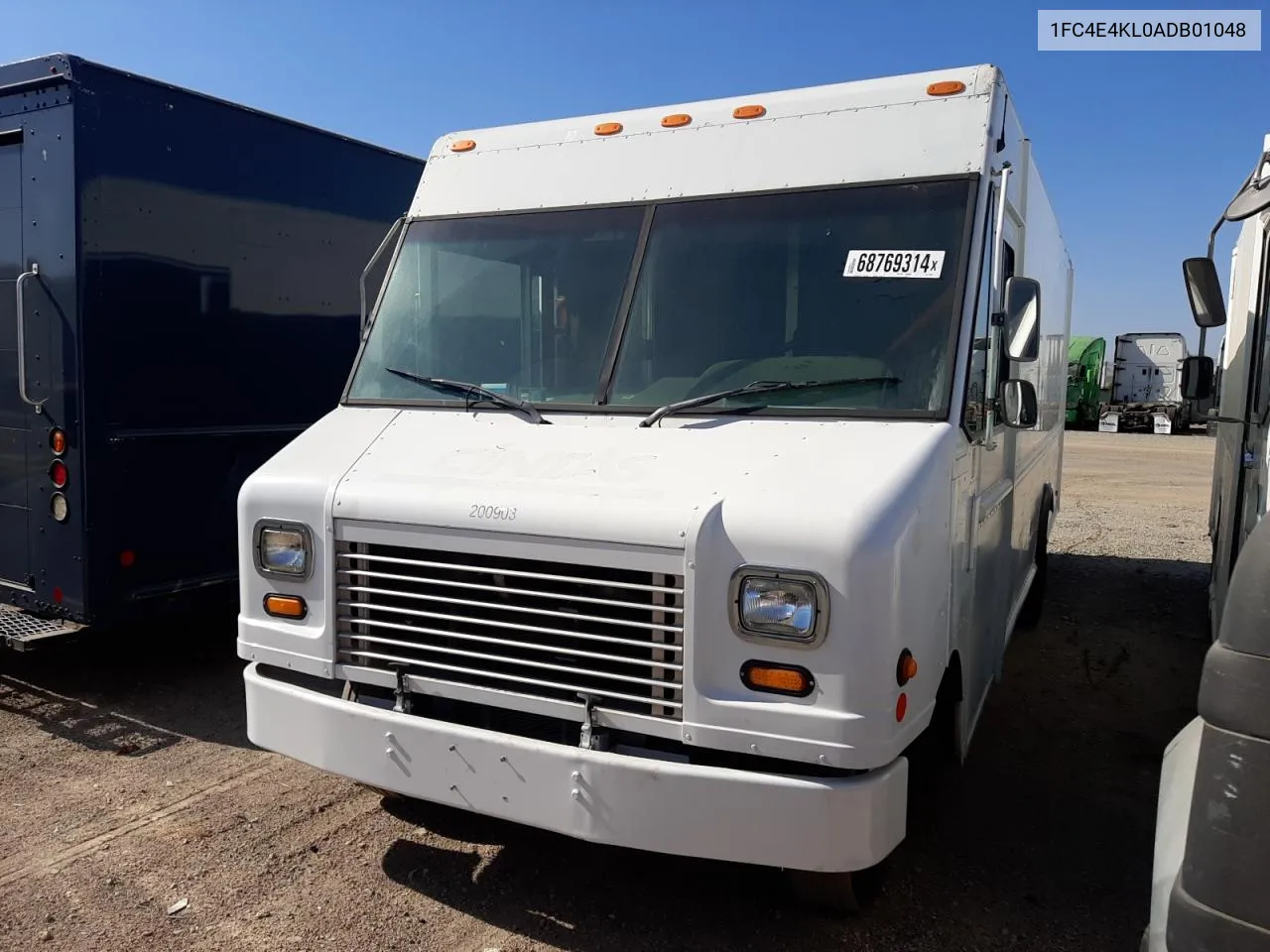 2010 Ford Econoline E450 Super Duty Commercial Stripped Chassis VIN: 1FC4E4KL0ADB01048 Lot: 68769314