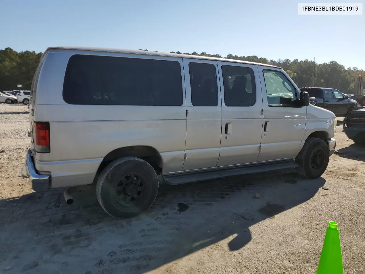 2011 Ford Econoline E350 Super Duty Wagon VIN: 1FBNE3BL1BDB01919 Lot: 72502984