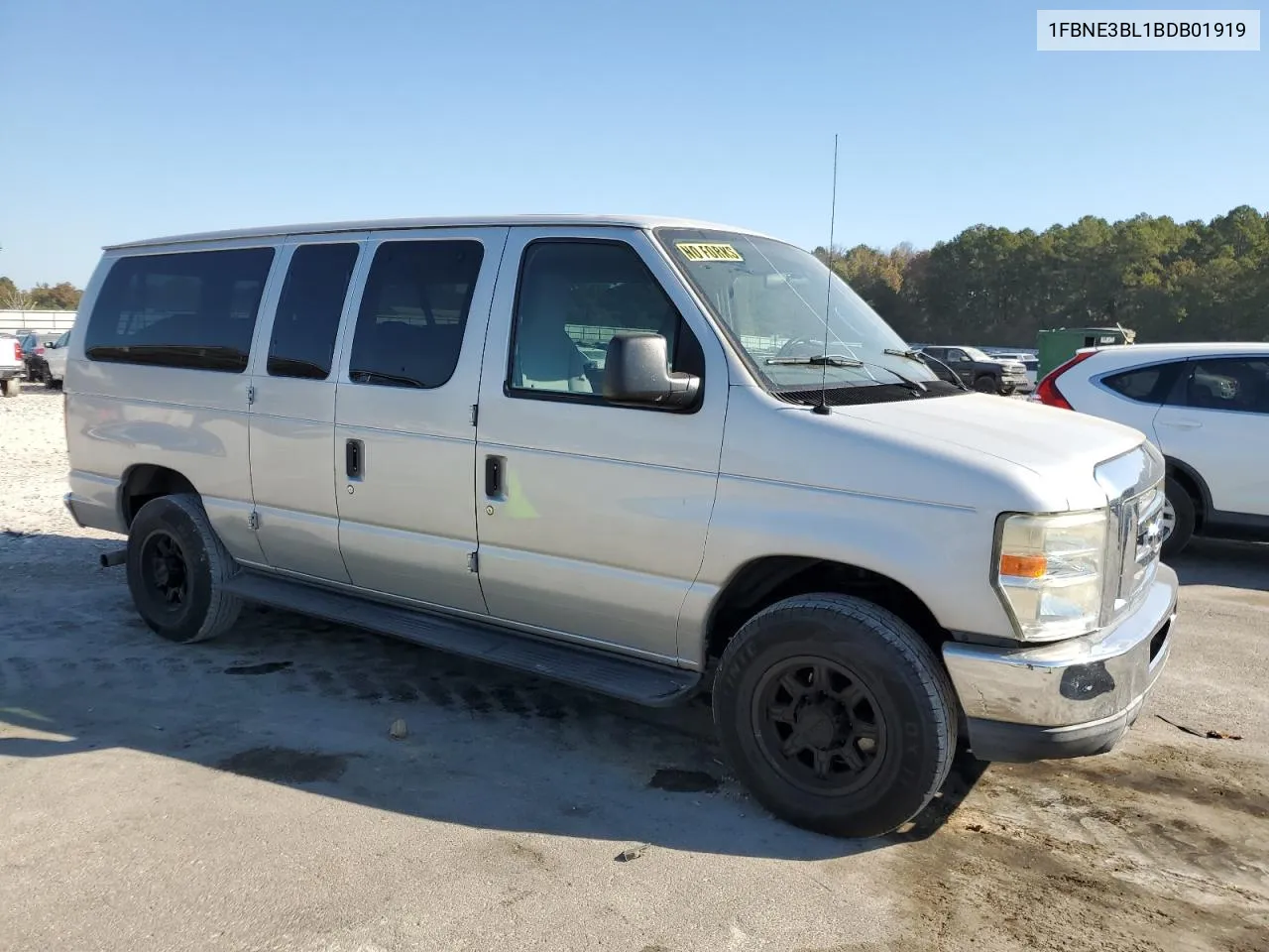 2011 Ford Econoline E350 Super Duty Wagon VIN: 1FBNE3BL1BDB01919 Lot: 72502984