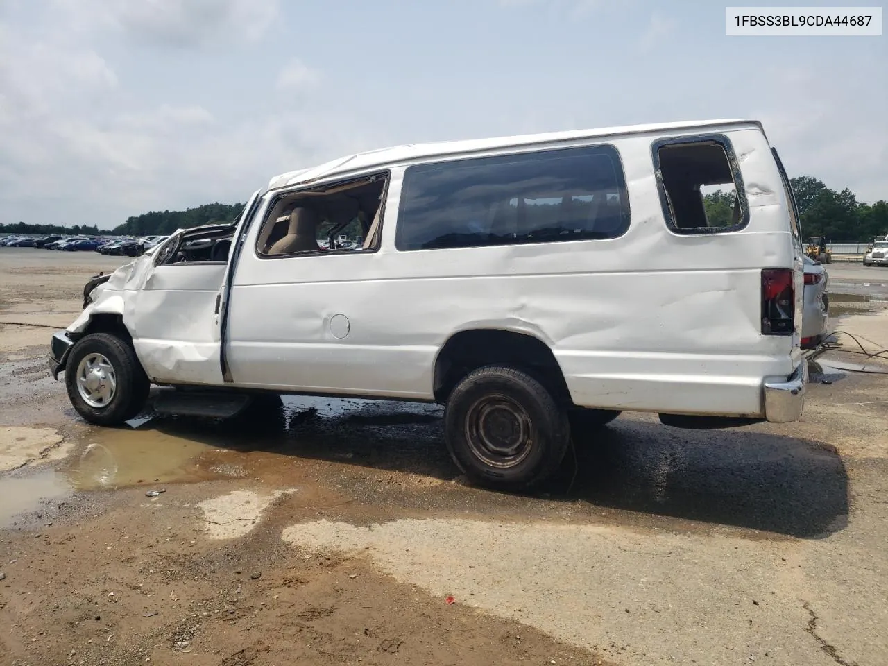 2012 Ford Econoline E350 Super Duty Wagon VIN: 1FBSS3BL9CDA44687 Lot: 57447284