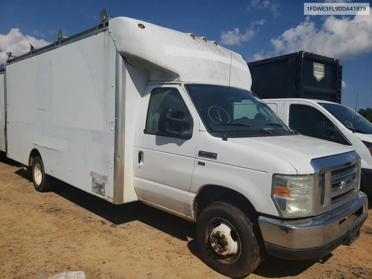 2013 Ford Econoline E350 Super Duty Cutaway Van VIN: 1FDWE3FL9DDA41879 Lot: 70868634