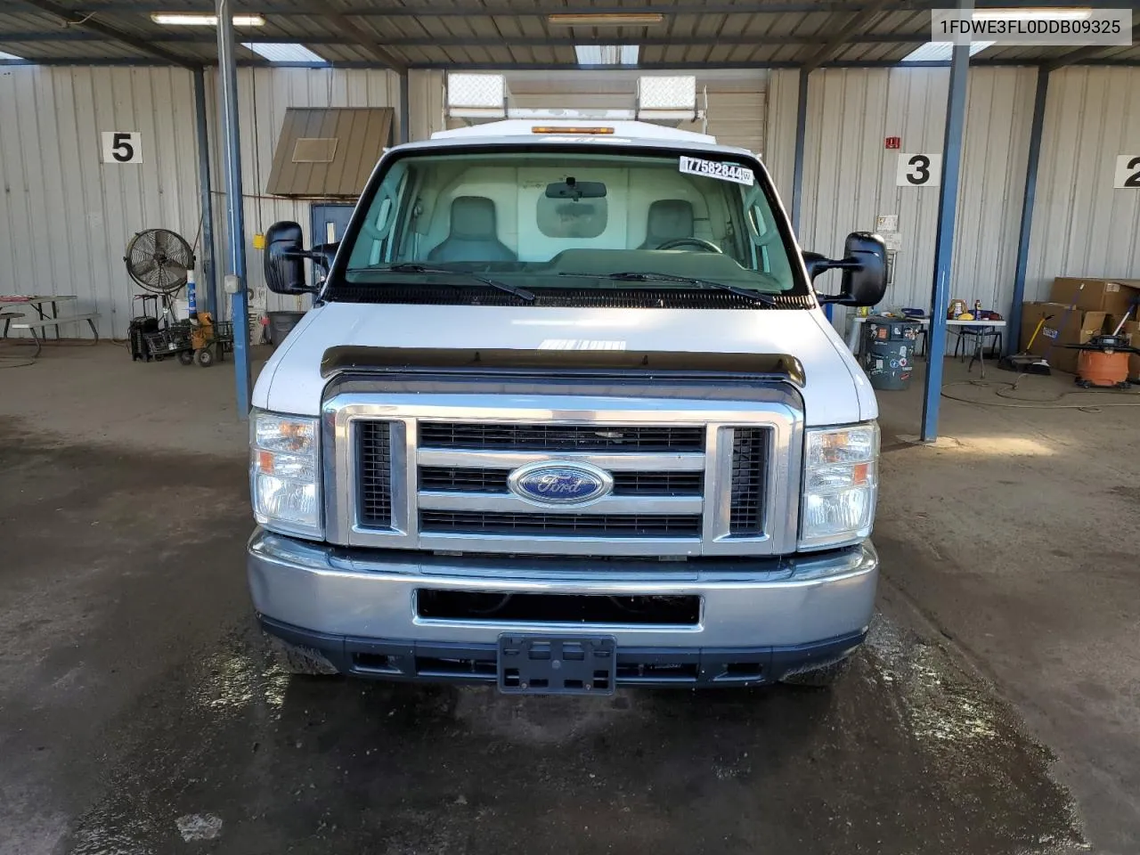 2013 Ford Econoline E350 Super Duty Cutaway Van VIN: 1FDWE3FL0DDB09325 Lot: 77582844