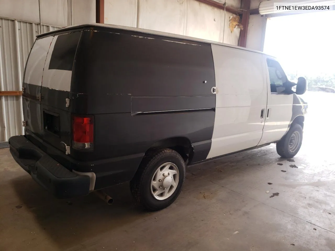 2014 Ford Econoline E150 Van VIN: 1FTNE1EW3EDA93574 Lot: 67514794