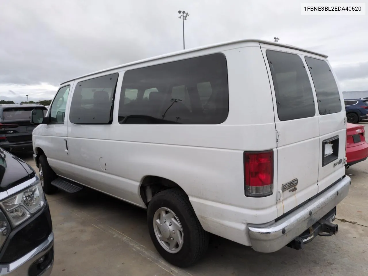 2014 Ford Econoline E350 Super Duty Wagon VIN: 1FBNE3BL2EDA40620 Lot: 74464474