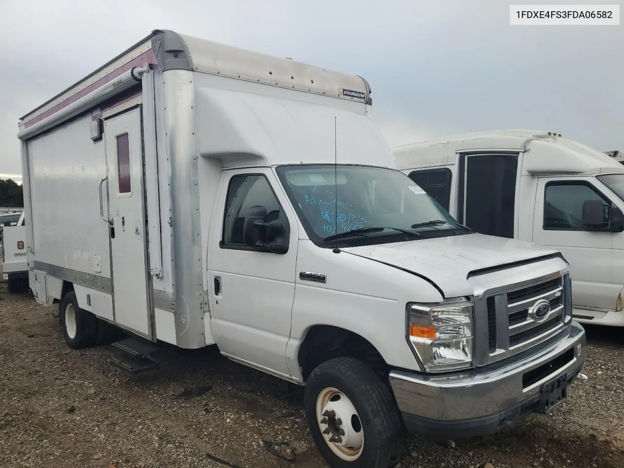 2015 Ford Econoline E450 Super Duty Cutaway Van VIN: 1FDXE4FS3FDA06582 Lot: 37519734