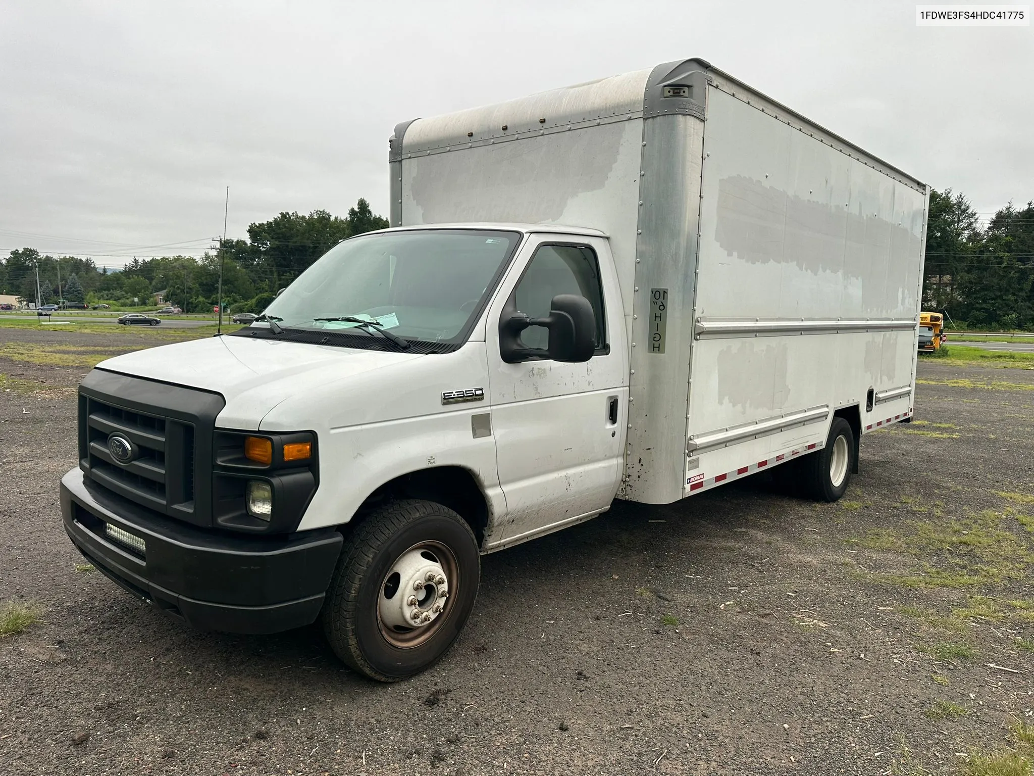 2017 Ford Econoline E350 Super Duty Cutaway Van VIN: 1FDWE3FS4HDC41775 Lot: 66671664