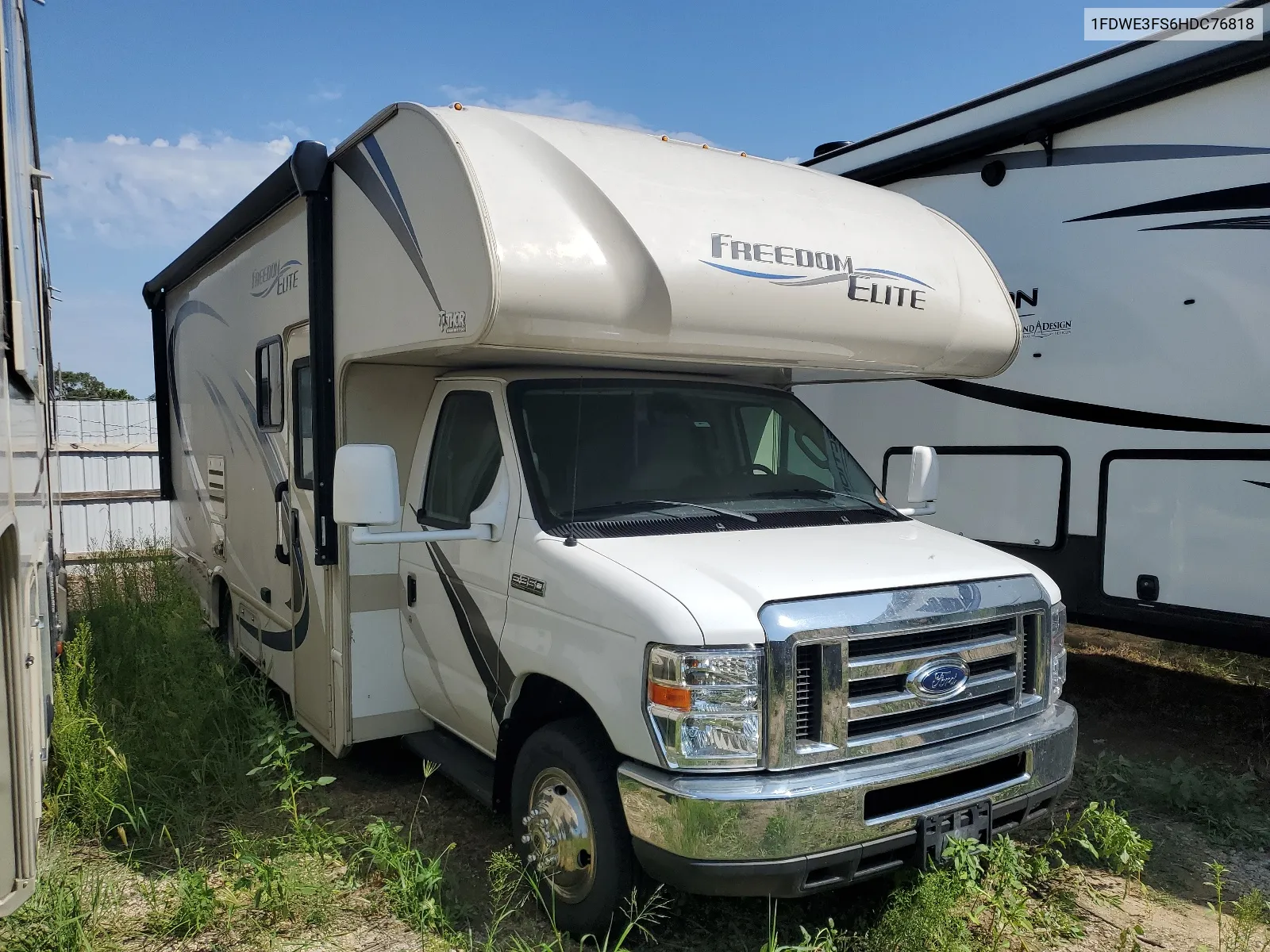 2017 Ford Econoline E350 Super Duty Cutaway Van VIN: 1FDWE3FS6HDC76818 Lot: 67690214