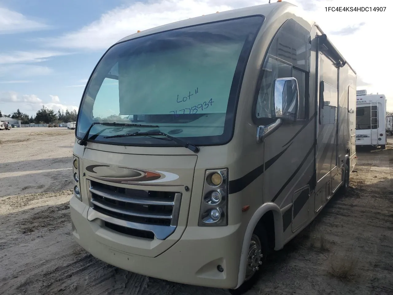 2017 Ford Econoline E450 Super Duty Commercial Stripped Chassis VIN: 1FC4E4KS4HDC14907 Lot: 76778934