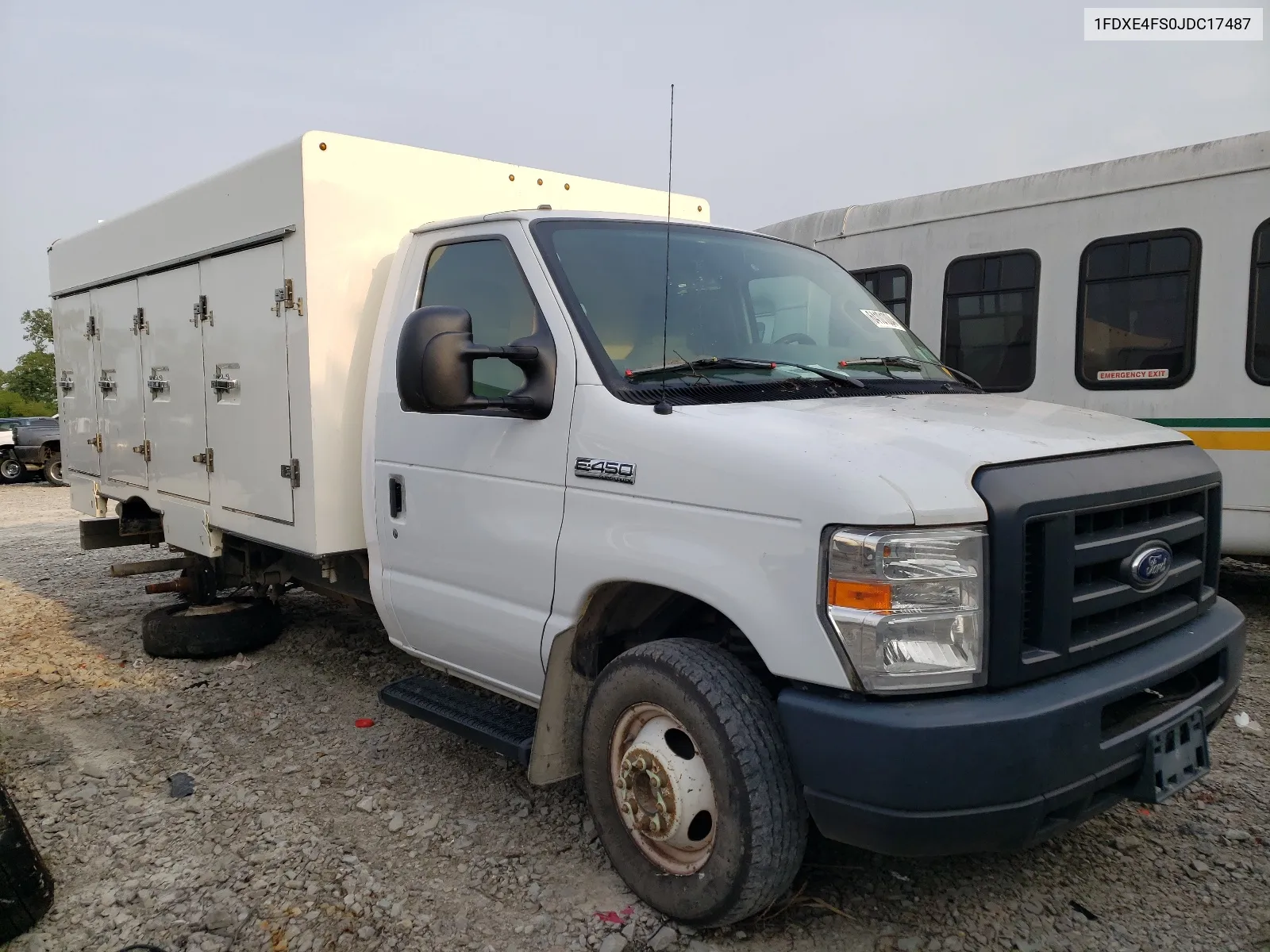 2018 Ford Econoline E450 Super Duty Cutaway Van VIN: 1FDXE4FS0JDC17487 Lot: 64101004