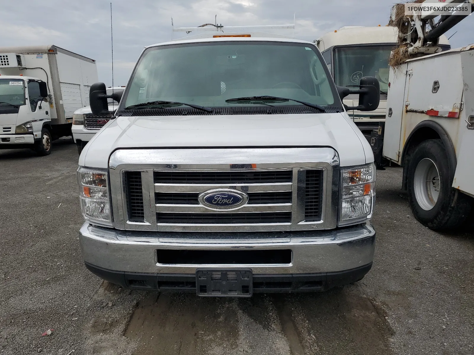 2018 Ford Econoline E350 Super Duty Cutaway Van VIN: 1FDWE3F6XJDC23385 Lot: 66460374