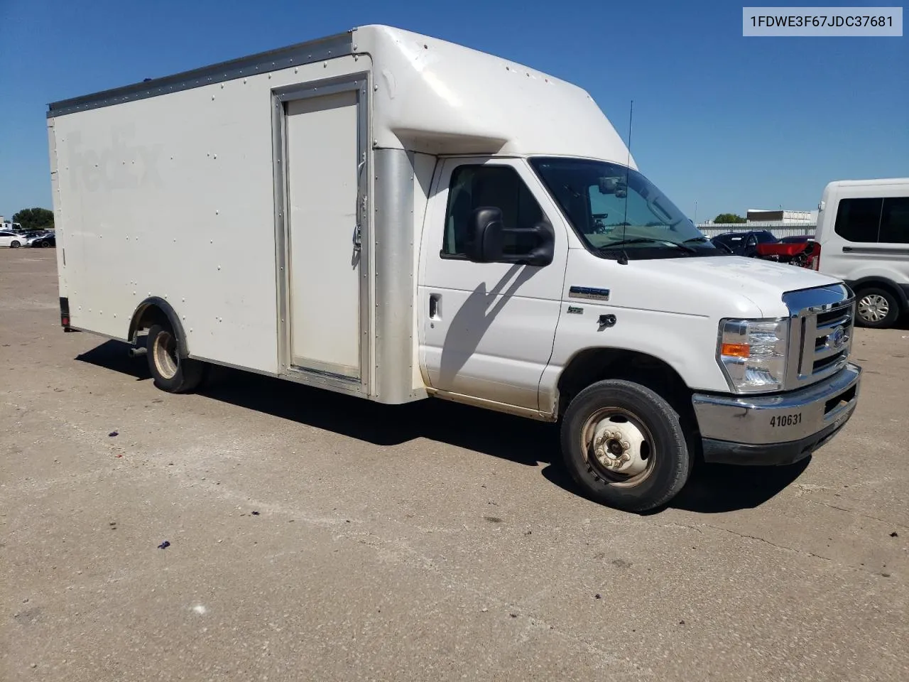 2018 Ford Econoline E350 Super Duty Cutaway Van VIN: 1FDWE3F67JDC37681 Lot: 67254114