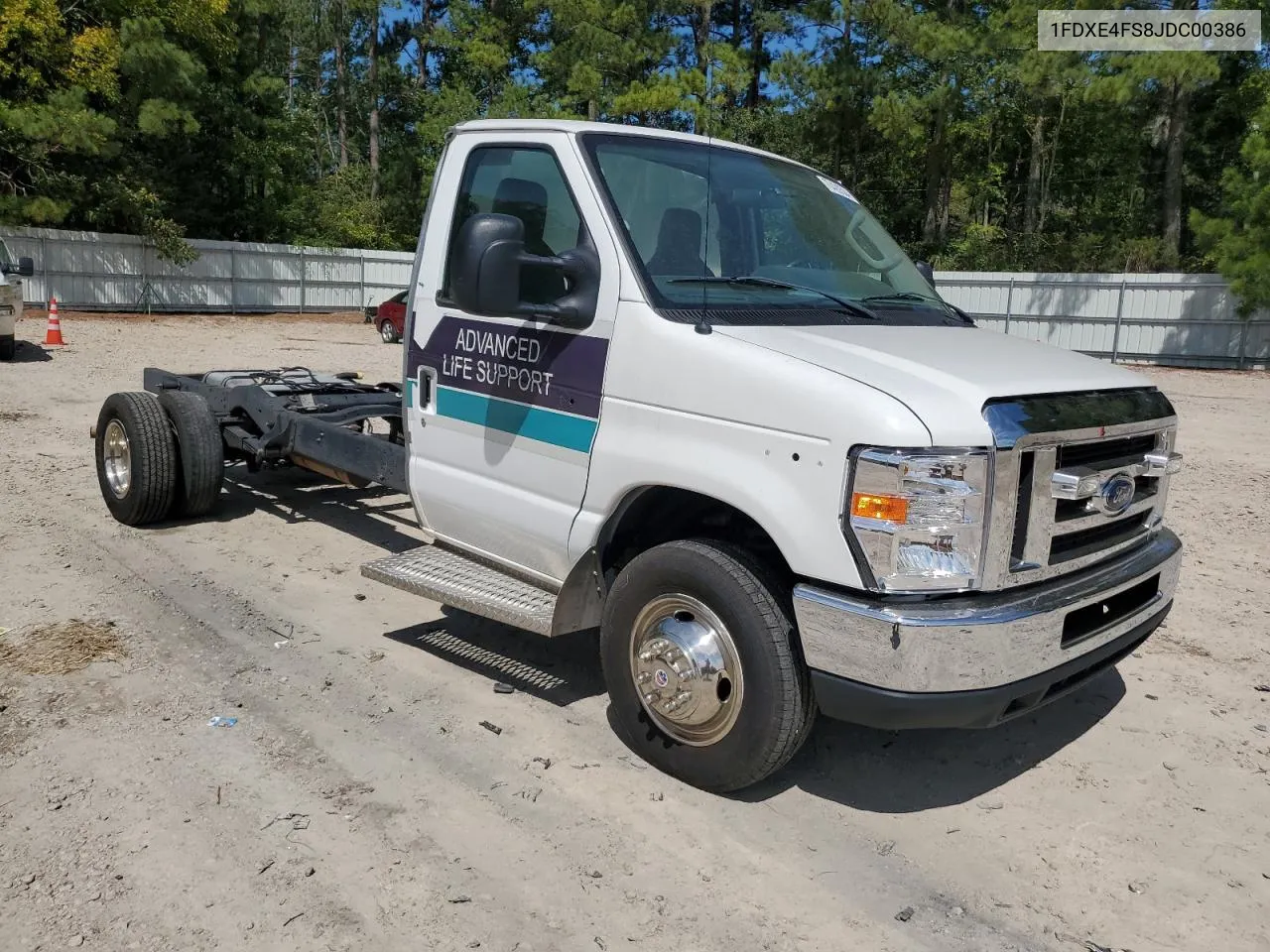 2018 Ford Econoline E450 Super Duty Cutaway Van VIN: 1FDXE4FS8JDC00386 Lot: 70429384