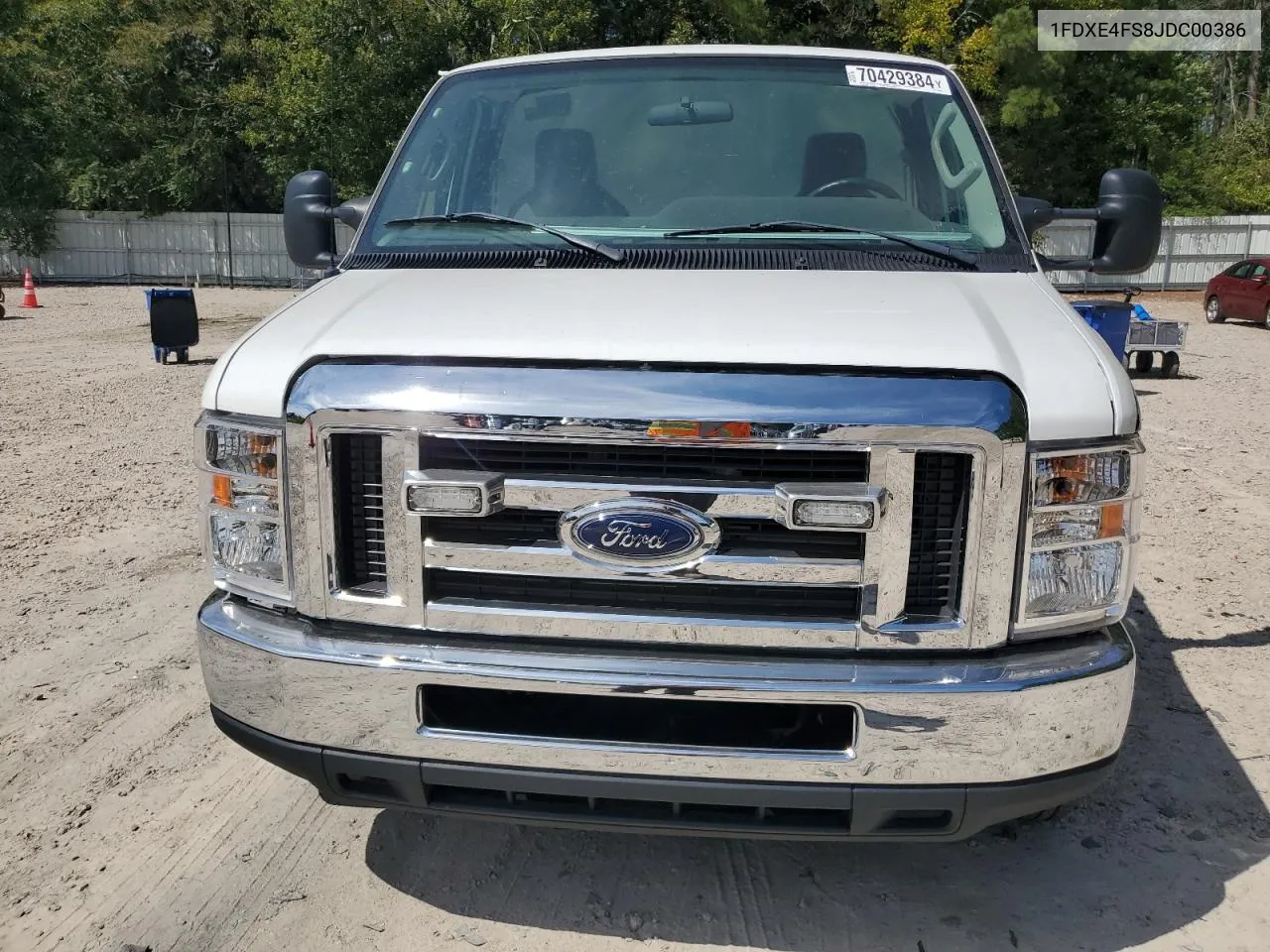 2018 Ford Econoline E450 Super Duty Cutaway Van VIN: 1FDXE4FS8JDC00386 Lot: 70429384