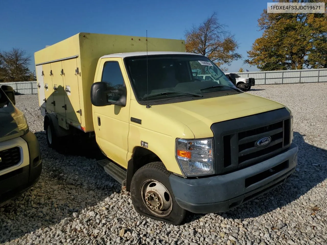 2018 Ford Econoline E450 Super Duty Cutaway Van VIN: 1FDXE4FS3JDC19671 Lot: 76983854