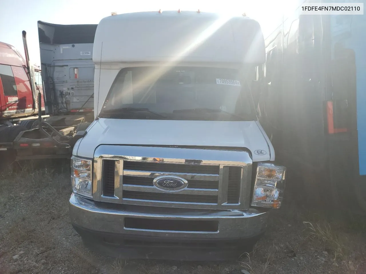 2021 Ford Econoline E450 Super Duty Cutaway Van VIN: 1FDFE4FN7MDC02110 Lot: 70953564