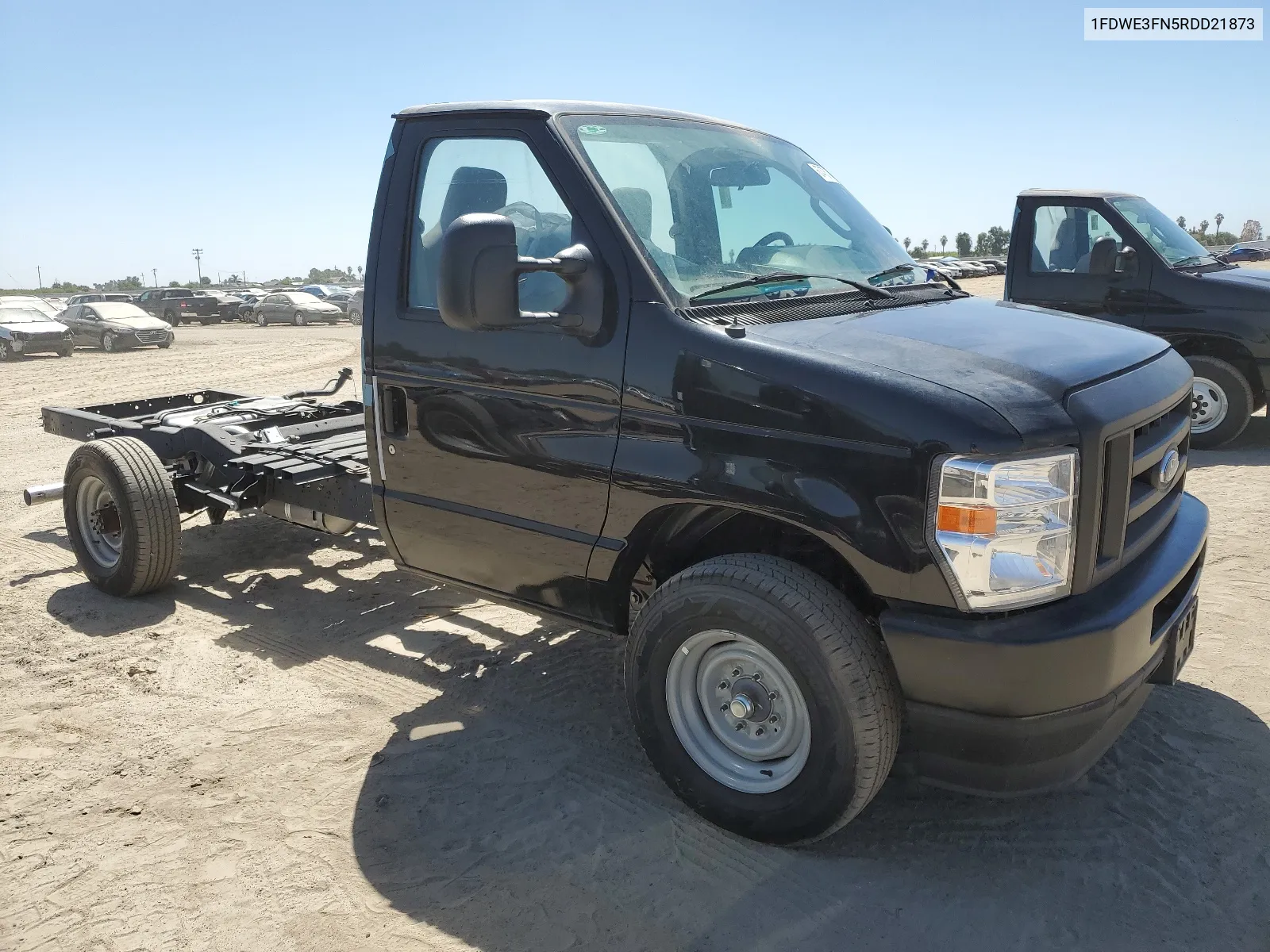 2024 Ford Econoline E350 Super Duty Cutaway Van VIN: 1FDWE3FN5RDD21873 Lot: 67475174