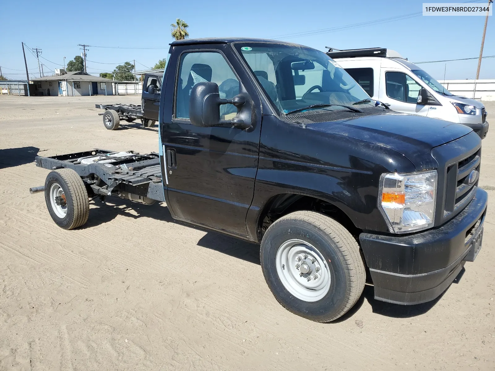 2024 Ford Econoline E350 Super Duty Cutaway Van VIN: 1FDWE3FN8RDD27344 Lot: 67477654