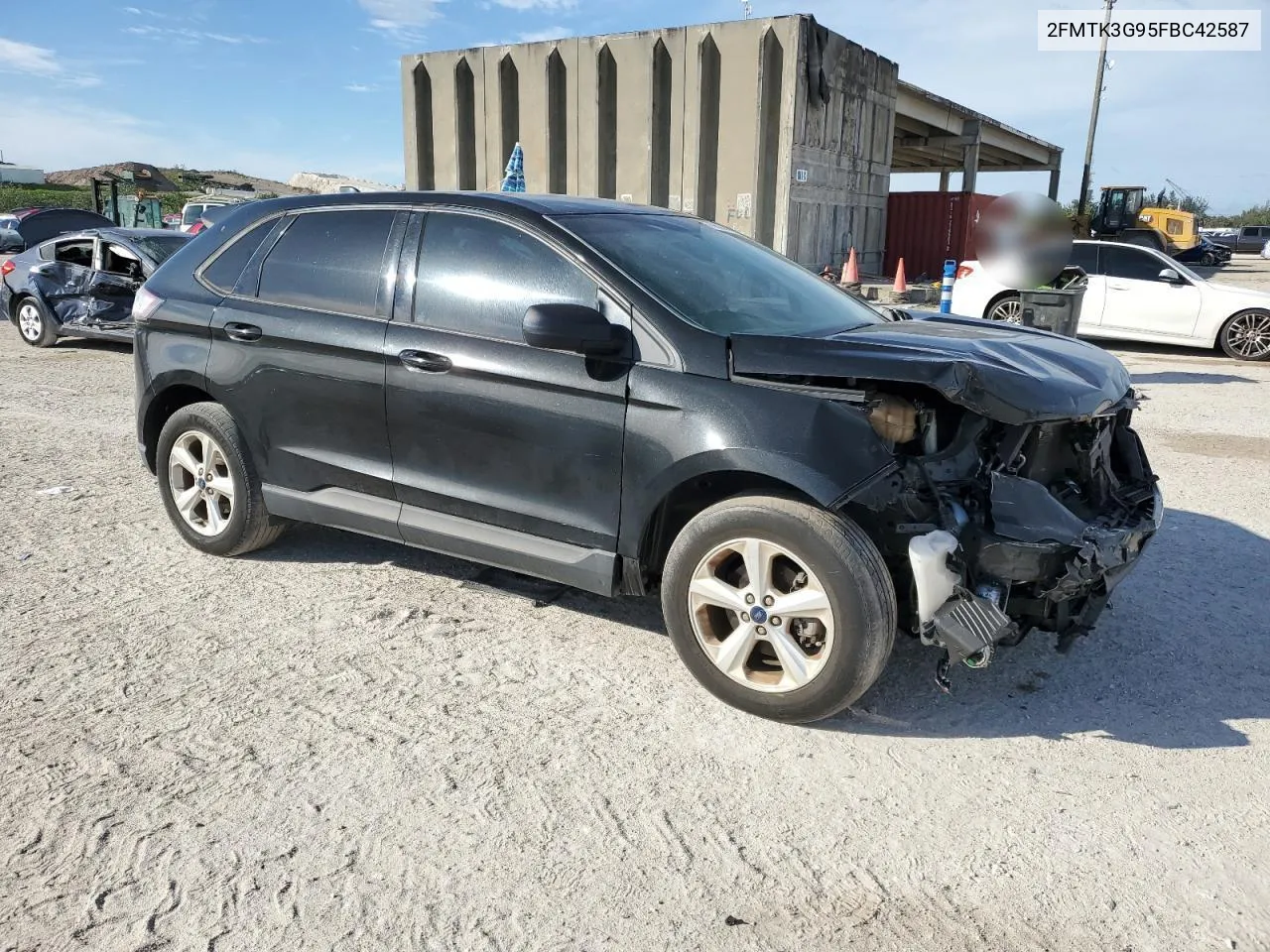 2FMTK3G95FBC42587 2015 Ford Edge Se