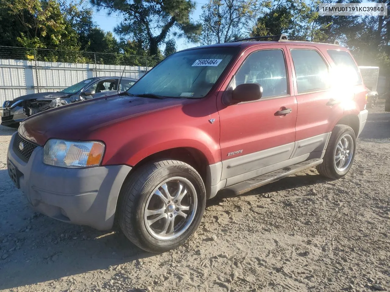 2001 Ford Escape Xls VIN: 1FMYU01191KC39840 Lot: 75985464