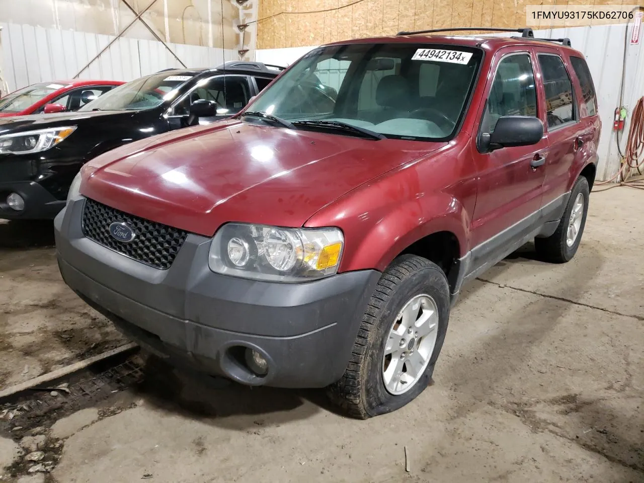 2005 Ford Escape Xlt VIN: 1FMYU93175KD62706 Lot: 44942134