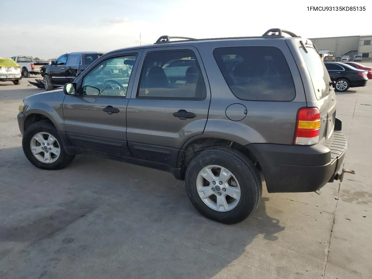 1FMCU93135KD85135 2005 Ford Escape Xlt