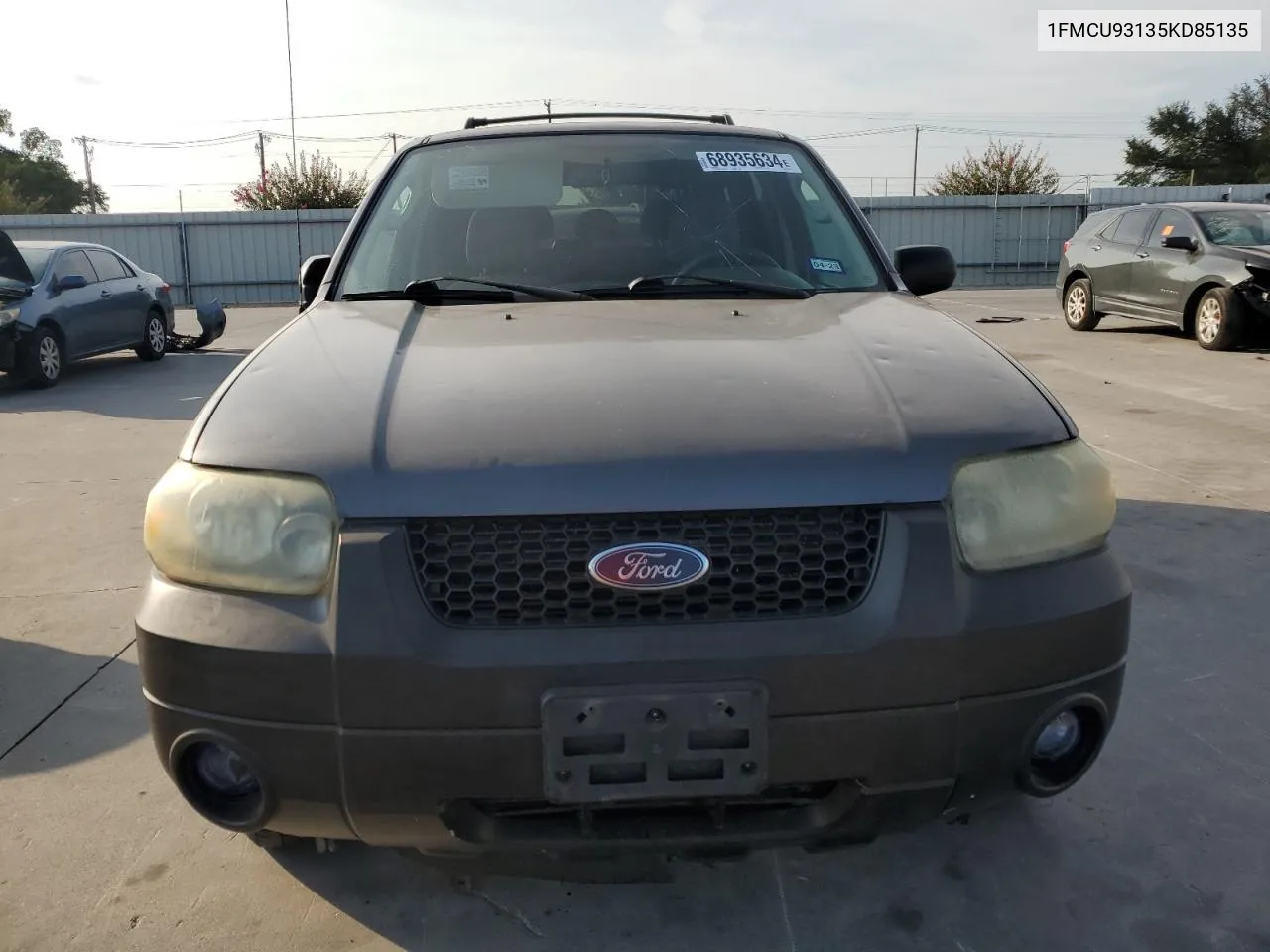 1FMCU93135KD85135 2005 Ford Escape Xlt