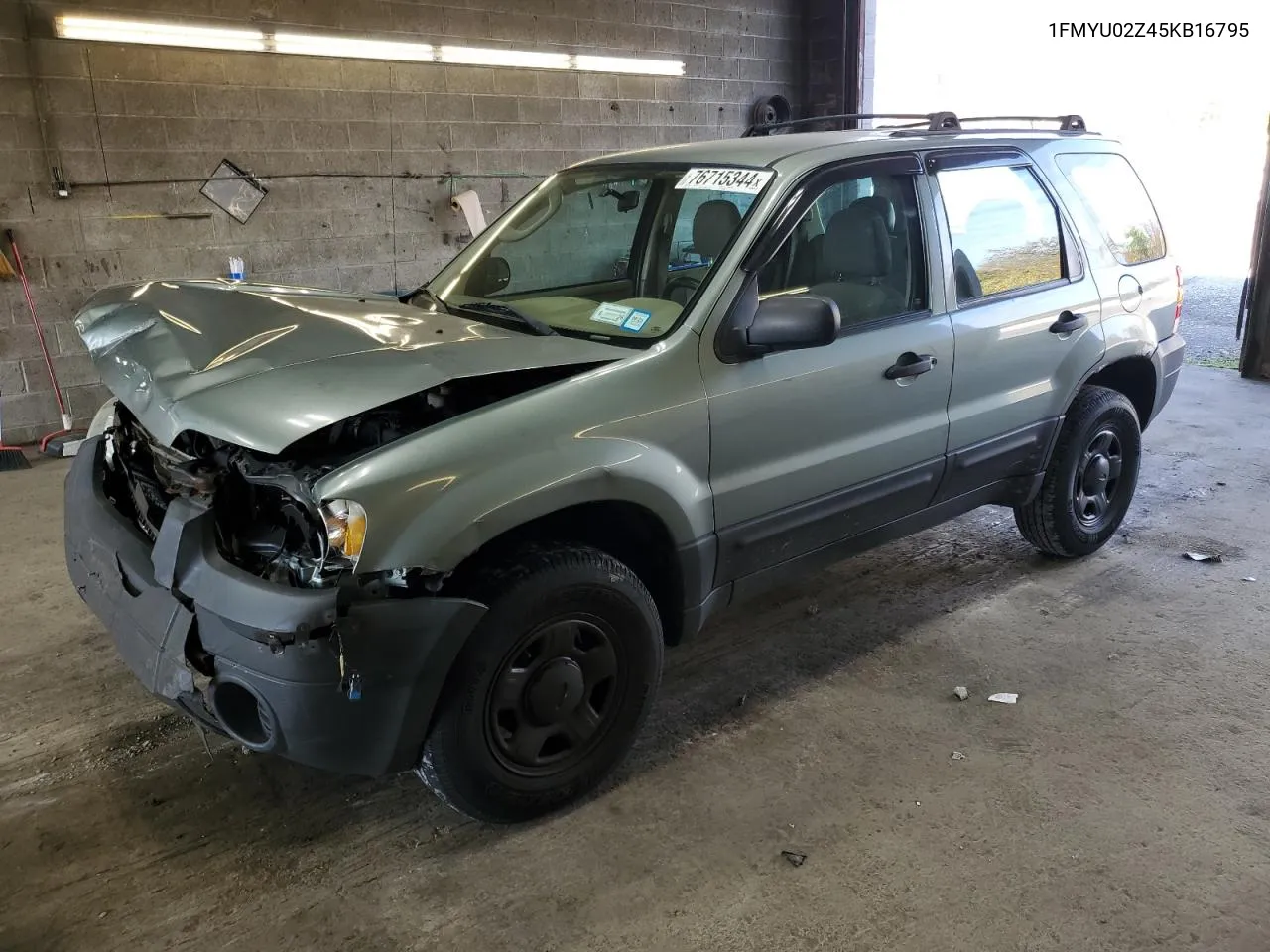 2005 Ford Escape Xls VIN: 1FMYU02Z45KB16795 Lot: 76715344