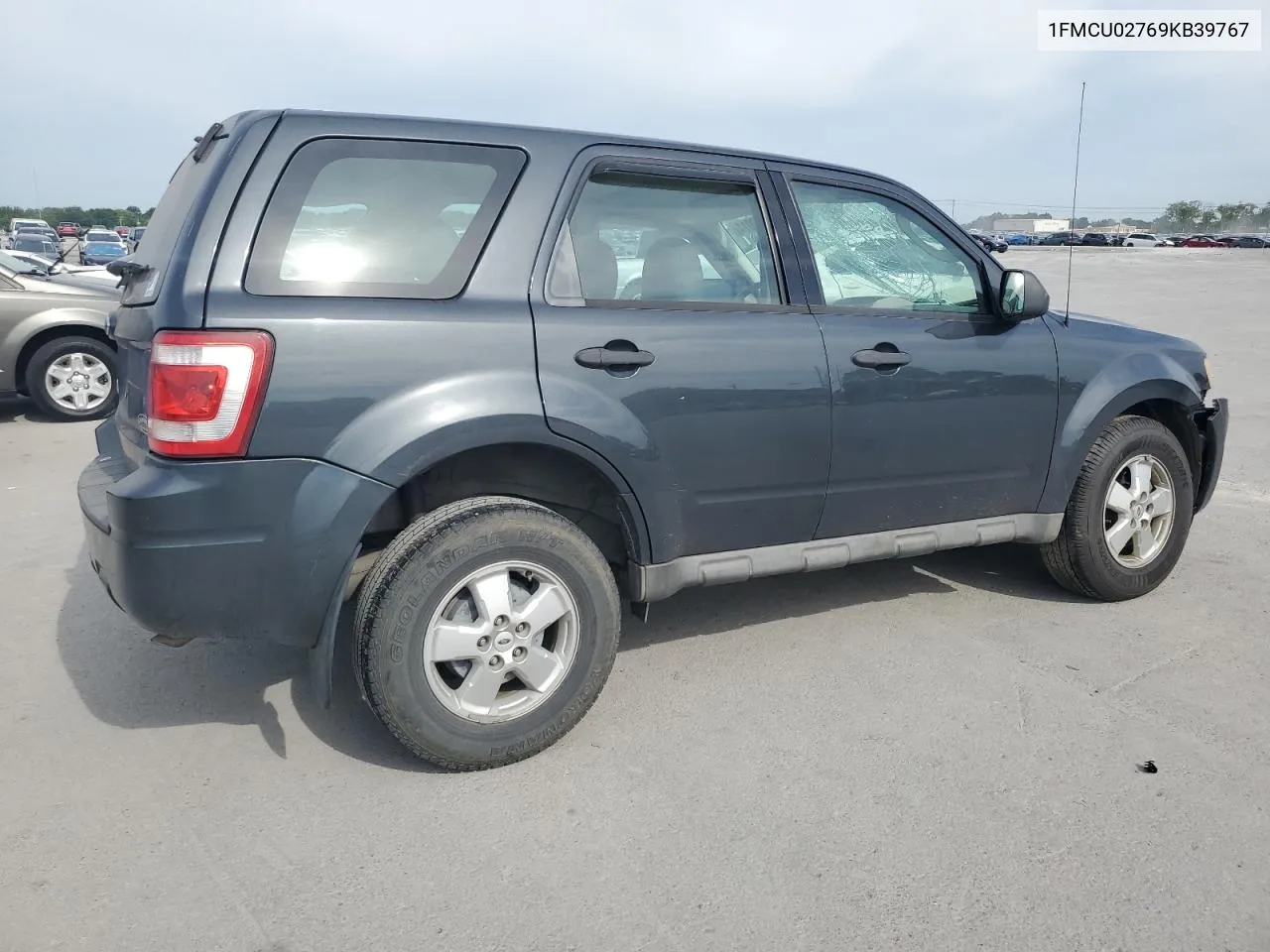 2009 Ford Escape Xls VIN: 1FMCU02769KB39767 Lot: 59499014