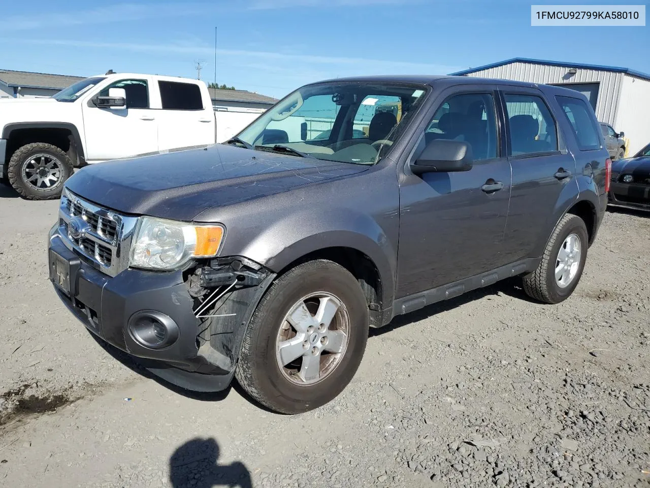 2009 Ford Escape Xls VIN: 1FMCU92799KA58010 Lot: 72957014