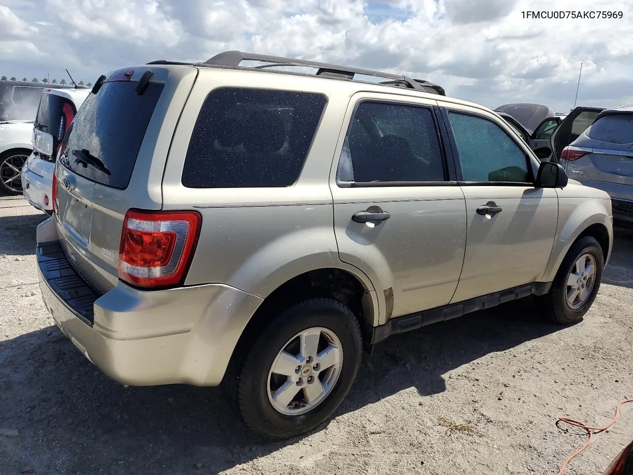 2010 Ford Escape Xlt VIN: 1FMCU0D75AKC75969 Lot: 76526164