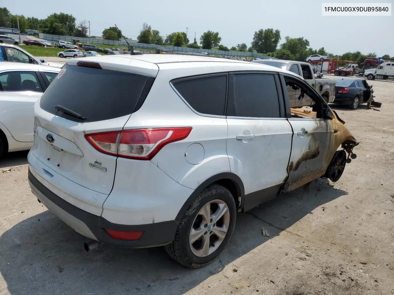 1FMCU0GX9DUB95840 2013 Ford Escape Se