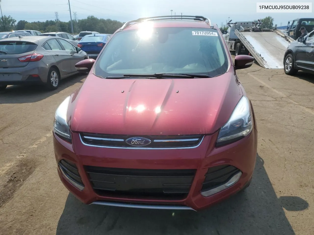 2013 Ford Escape Titanium VIN: 1FMCU0J95DUB09238 Lot: 70178954