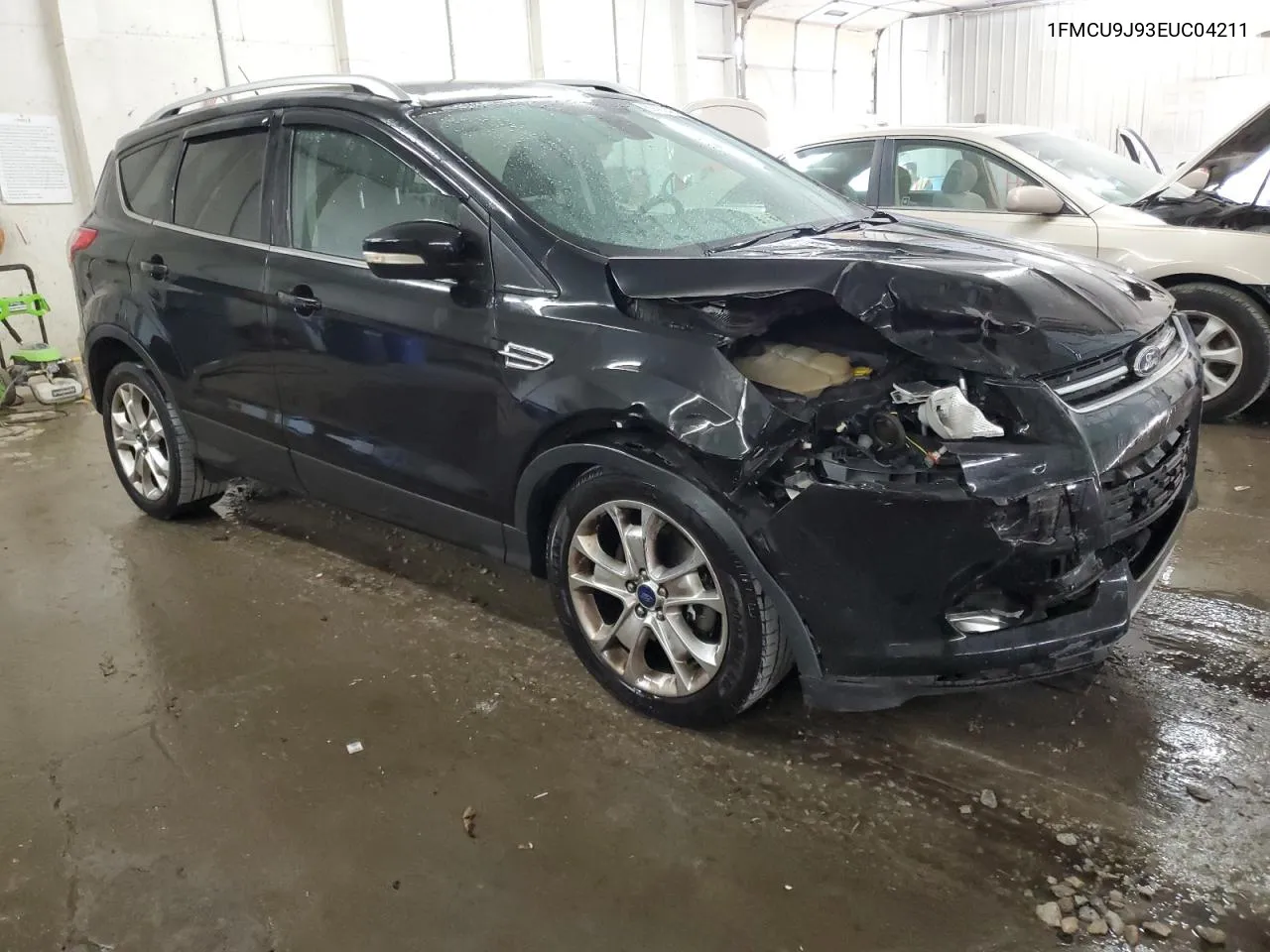 1FMCU9J93EUC04211 2014 Ford Escape Titanium