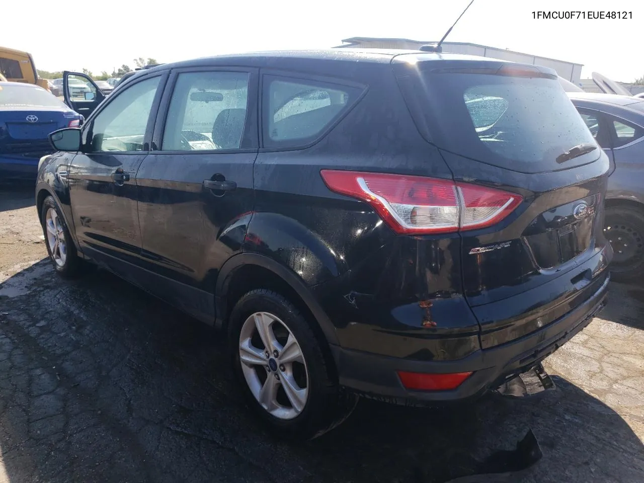 1FMCU0F71EUE48121 2014 Ford Escape S