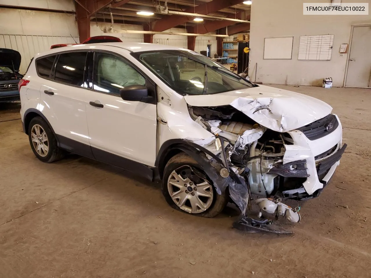 2014 Ford Escape S VIN: 1FMCU0F74EUC10022 Lot: 72262694