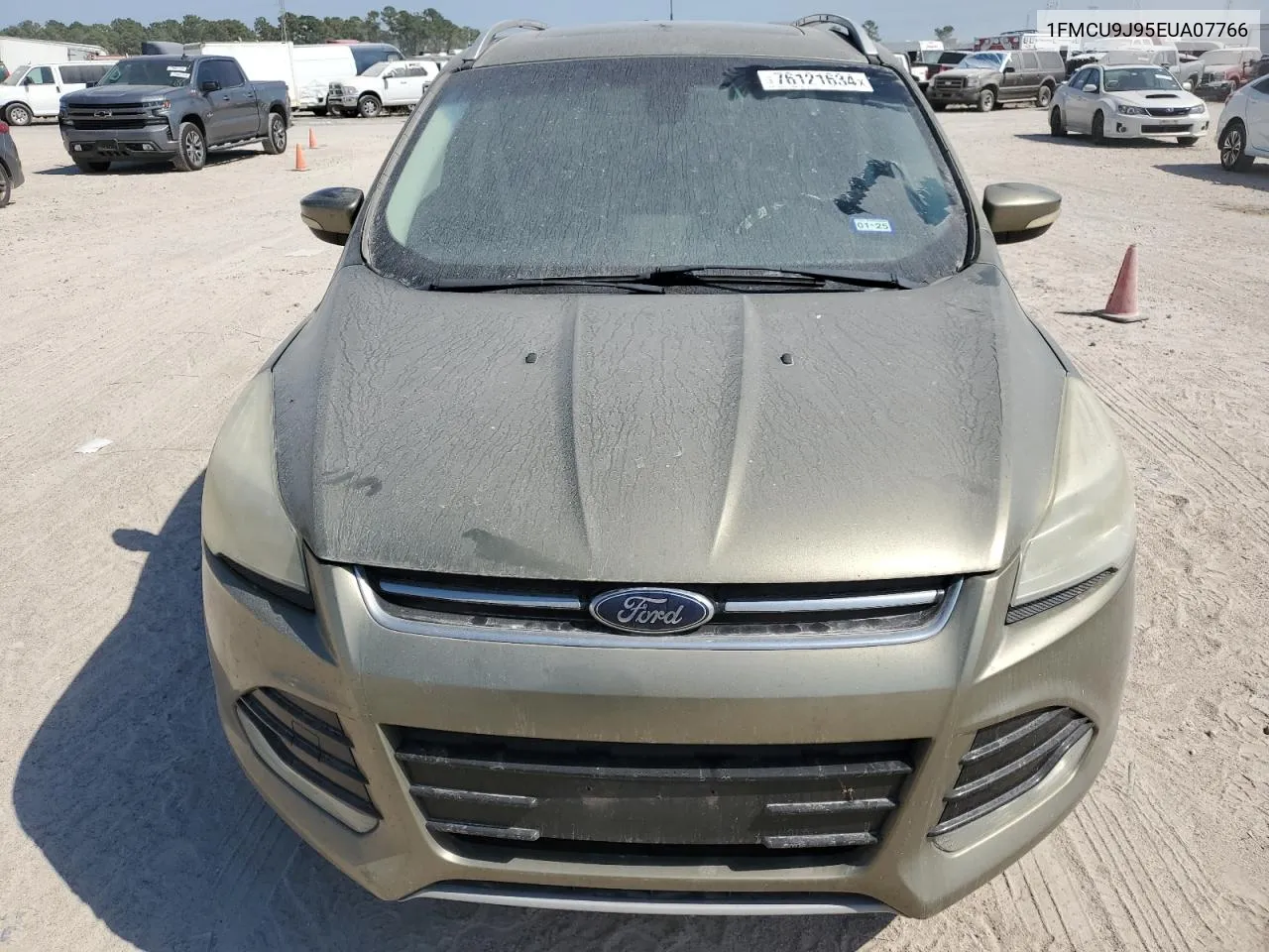 1FMCU9J95EUA07766 2014 Ford Escape Titanium