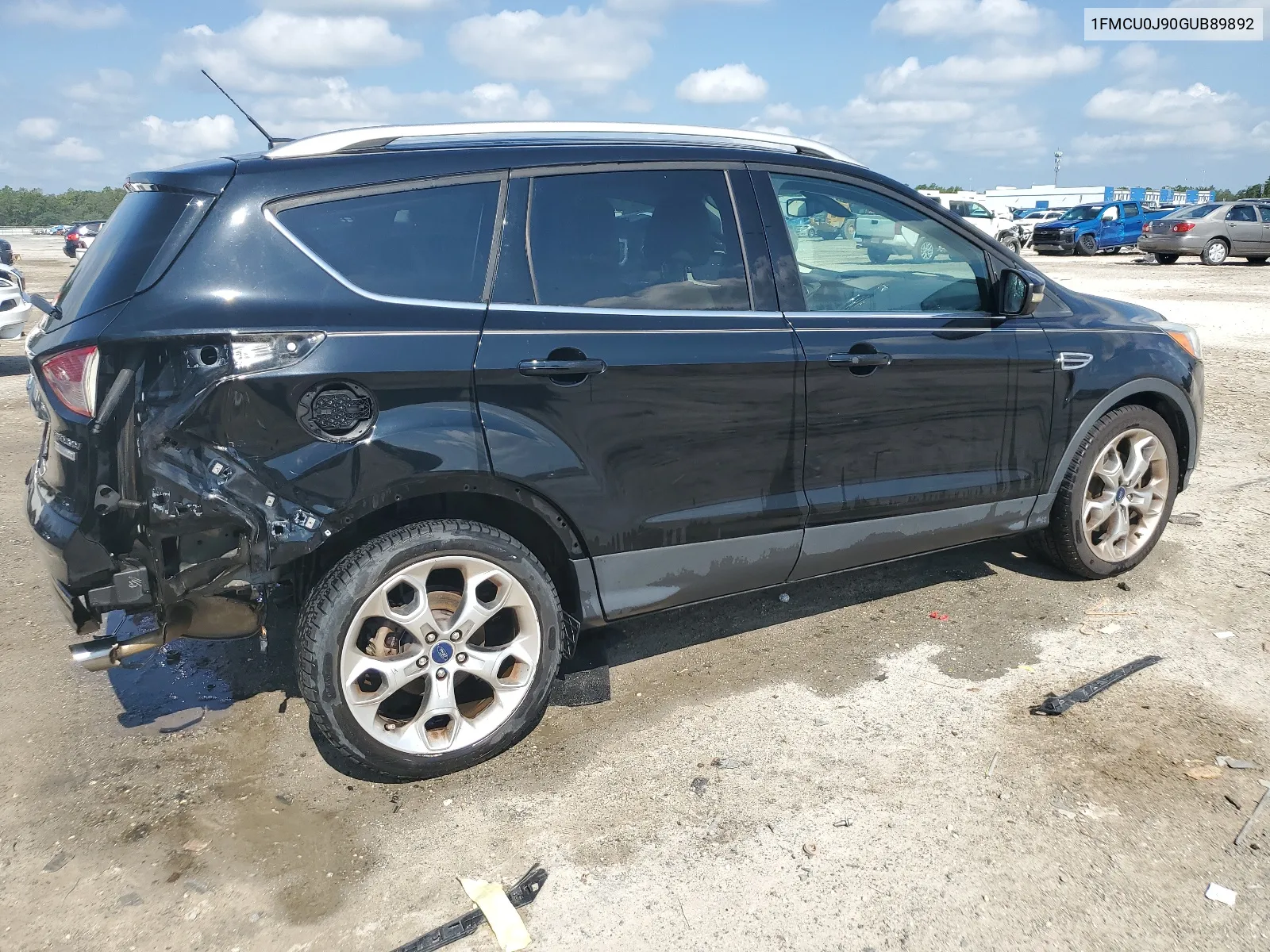 1FMCU0J90GUB89892 2016 Ford Escape Titanium