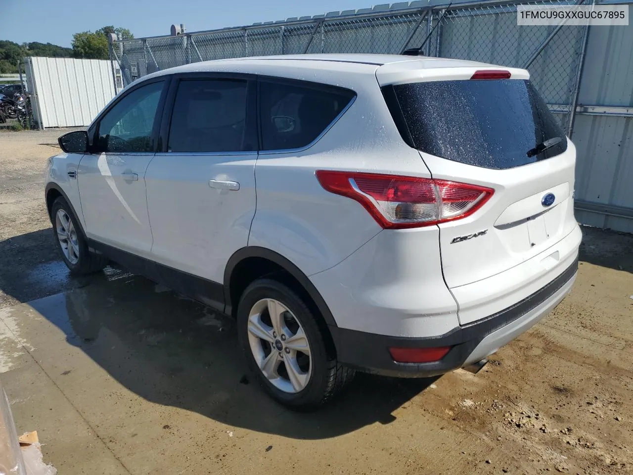 1FMCU9GXXGUC67895 2016 Ford Escape Se