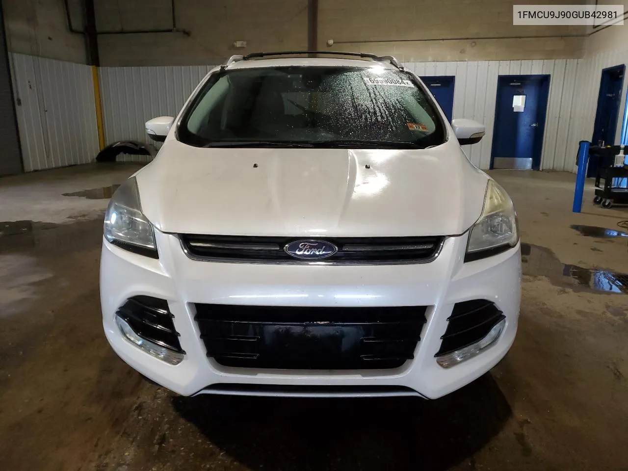 1FMCU9J90GUB42981 2016 Ford Escape Titanium