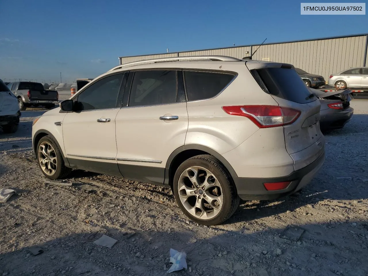 1FMCU0J95GUA97502 2016 Ford Escape Titanium