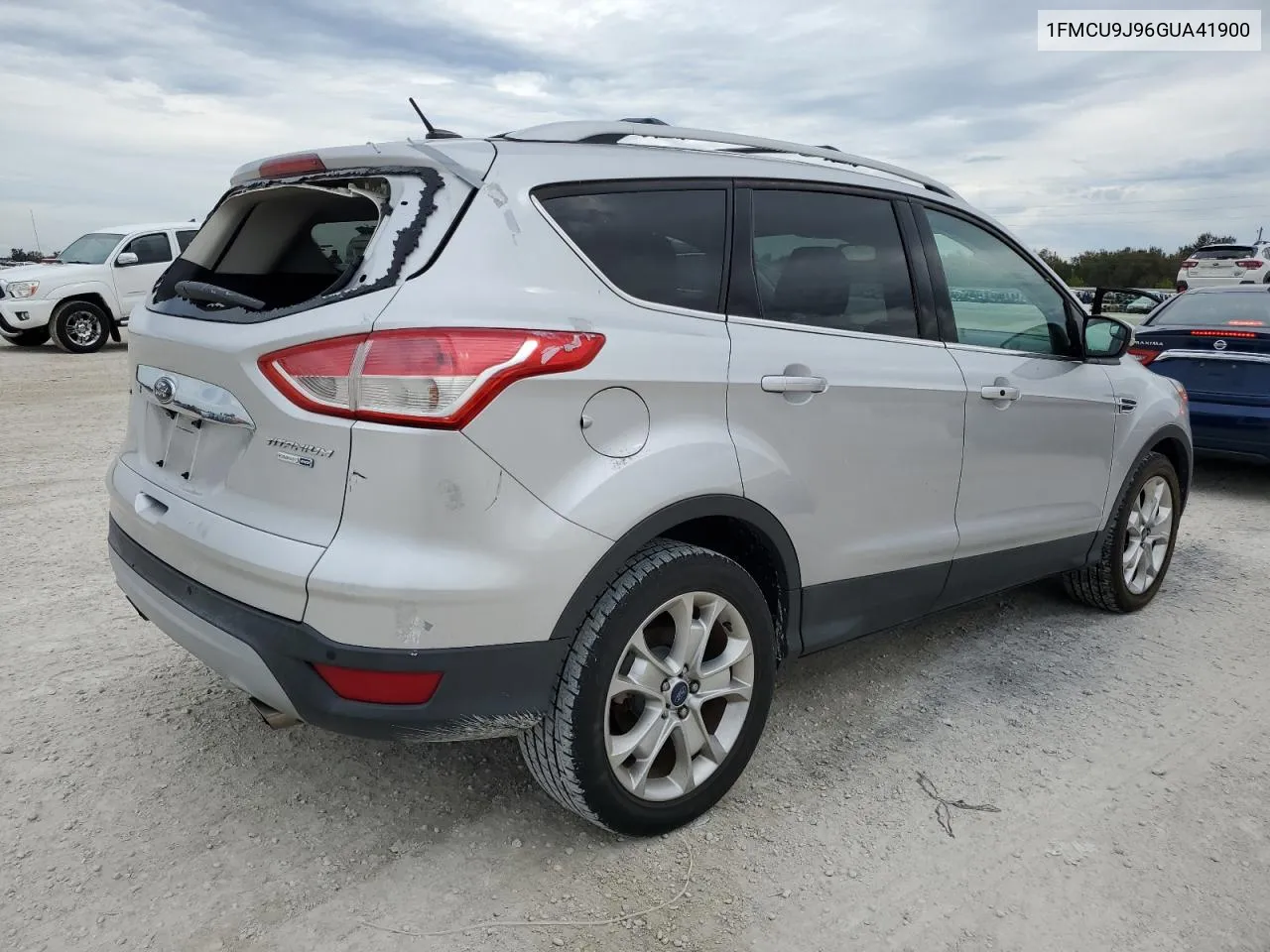 1FMCU9J96GUA41900 2016 Ford Escape Titanium