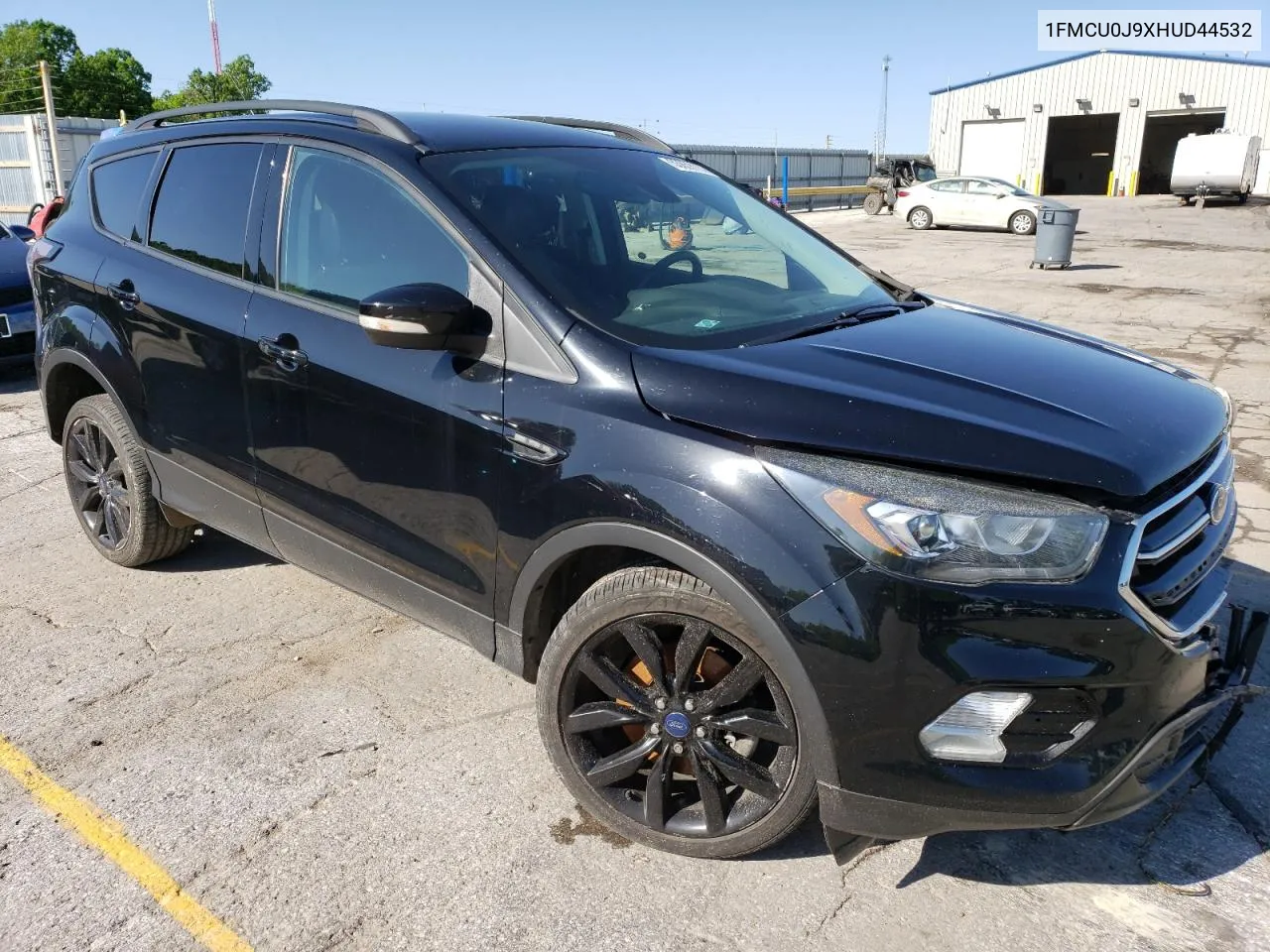 1FMCU0J9XHUD44532 2017 Ford Escape Titanium