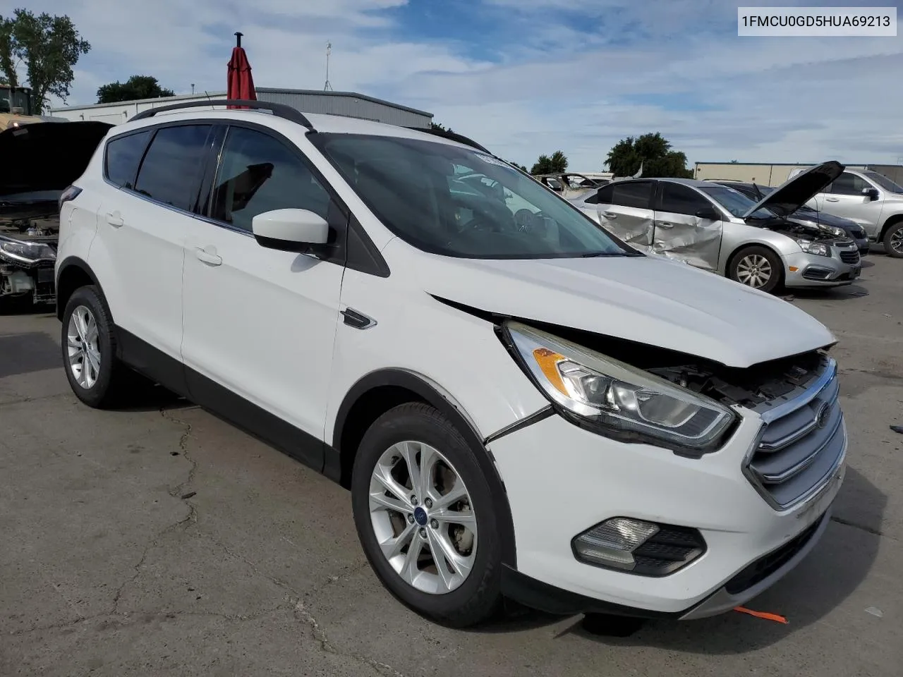 1FMCU0GD5HUA69213 2017 Ford Escape Se